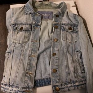 Light wash Jean jacket